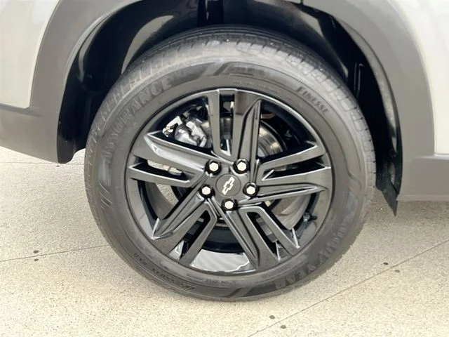 Certified Used 2025 Gray Chevrolet ACTIV image 39