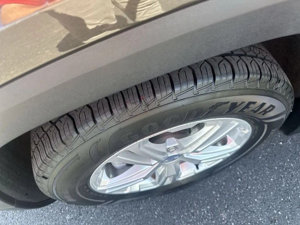 Used 2020 Gray GMC SLE image 16