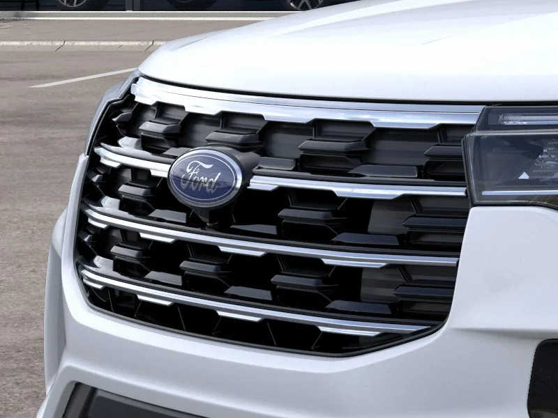 New 2026 Star White Metallic Tri-Coat Ford Active image 17