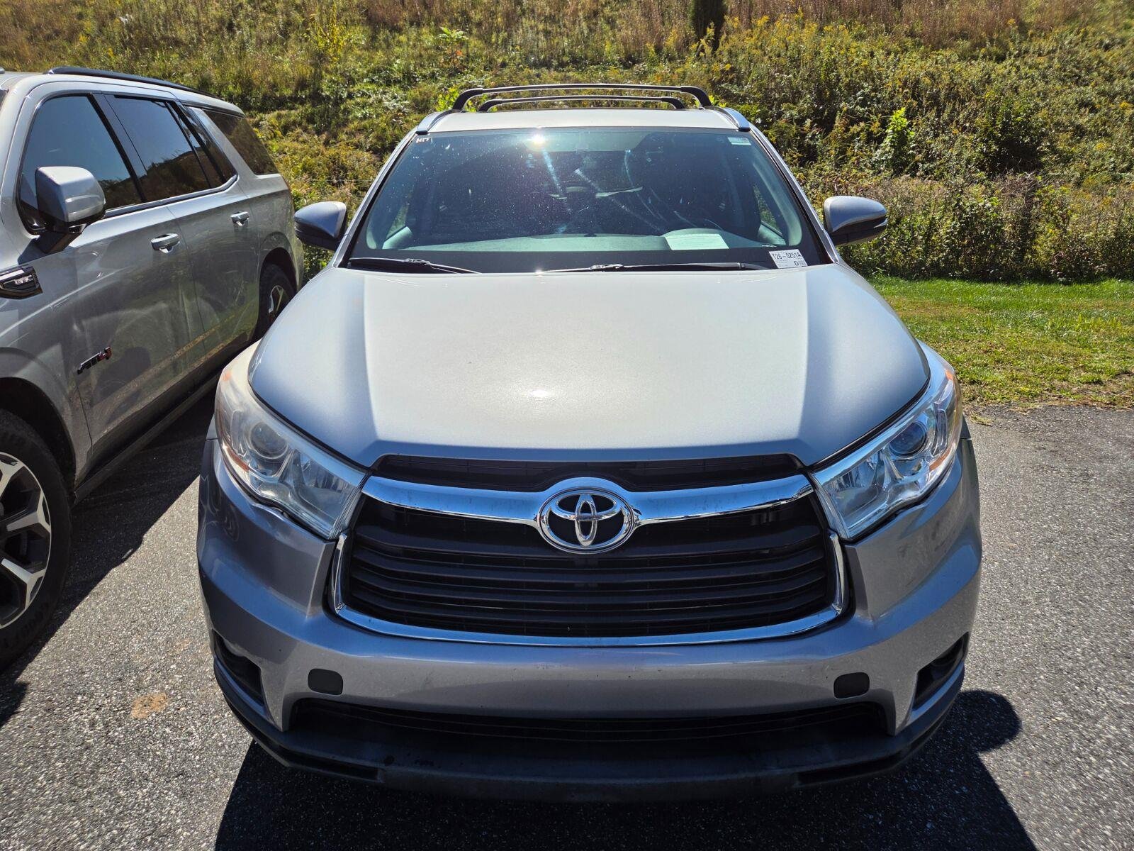 Used 2016 Toyota Highlander XLE with VIN 5TDJKRFH9GS246391 for sale in Morganton, NC