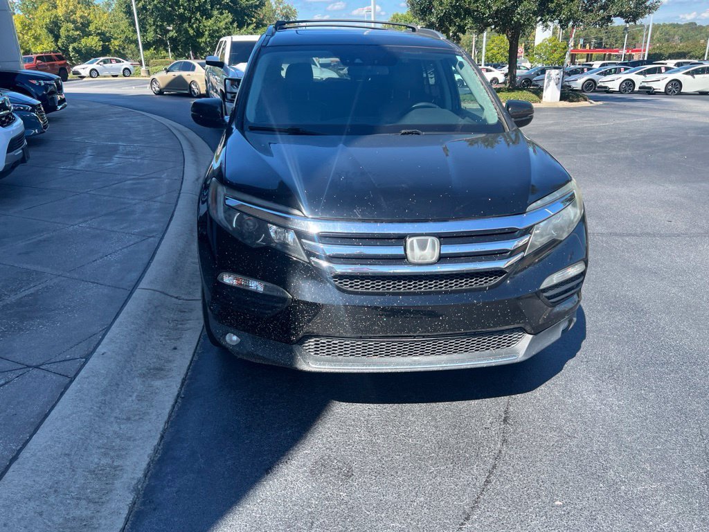Used 2017 Black Honda Elite image 2