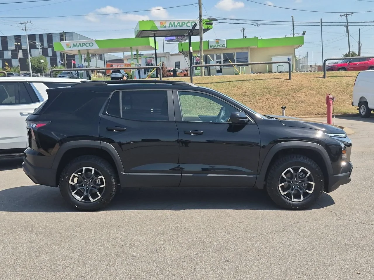 New 2027 Mosaic Black Metallic Chevrolet ACTIV image 9