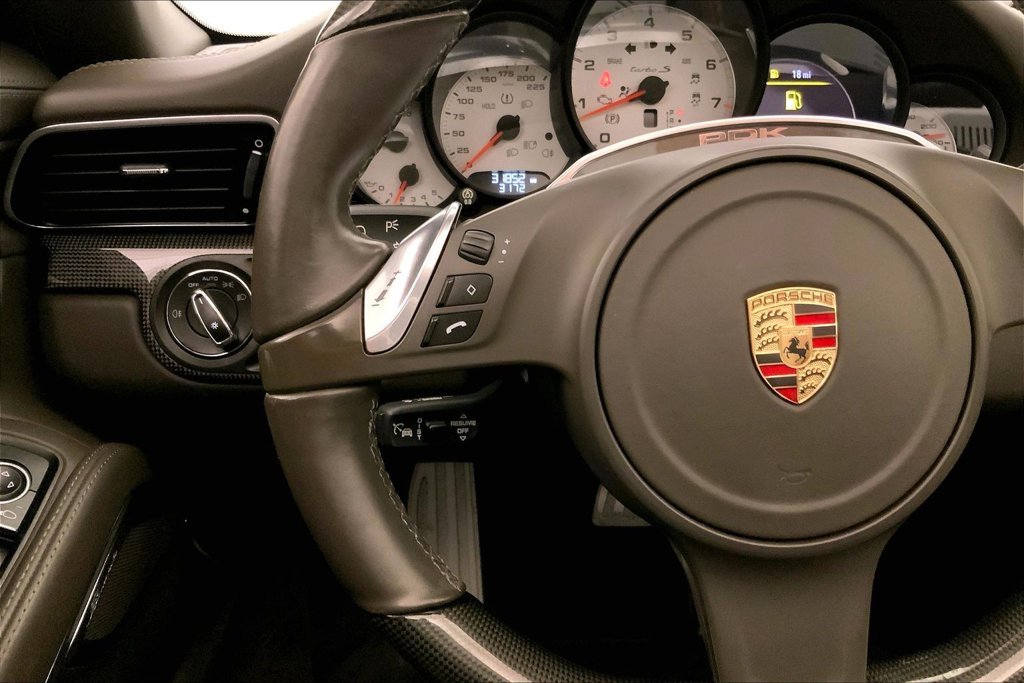 Used 2014 Rhodium Silver Metallic Porsche Turbo image 18