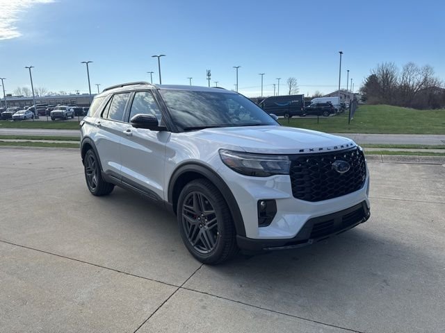 New 2026 Space White Metallic Ford ST image 31