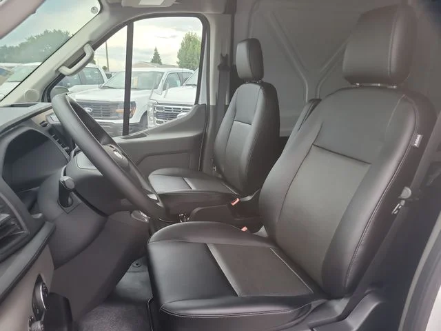 New 2026 Oxford White Ford Base image 19