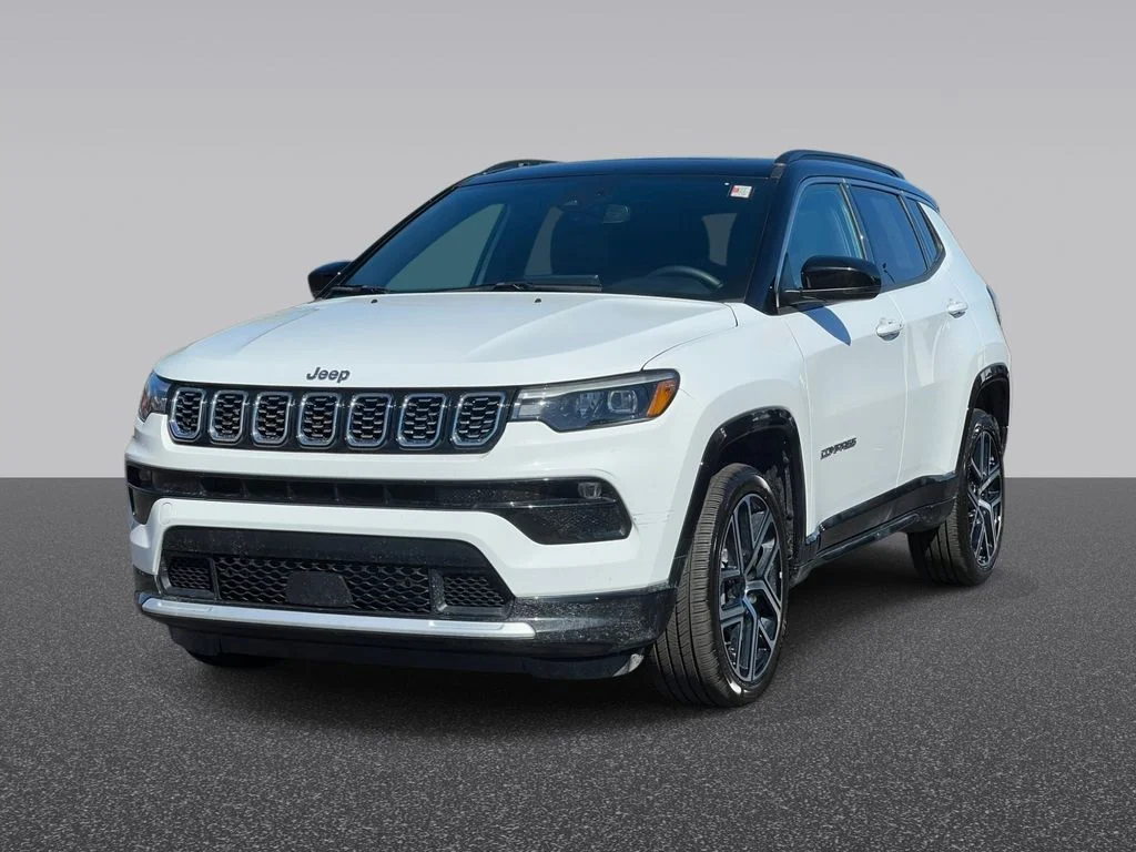 Used 2025 White Jeep Limited image 2