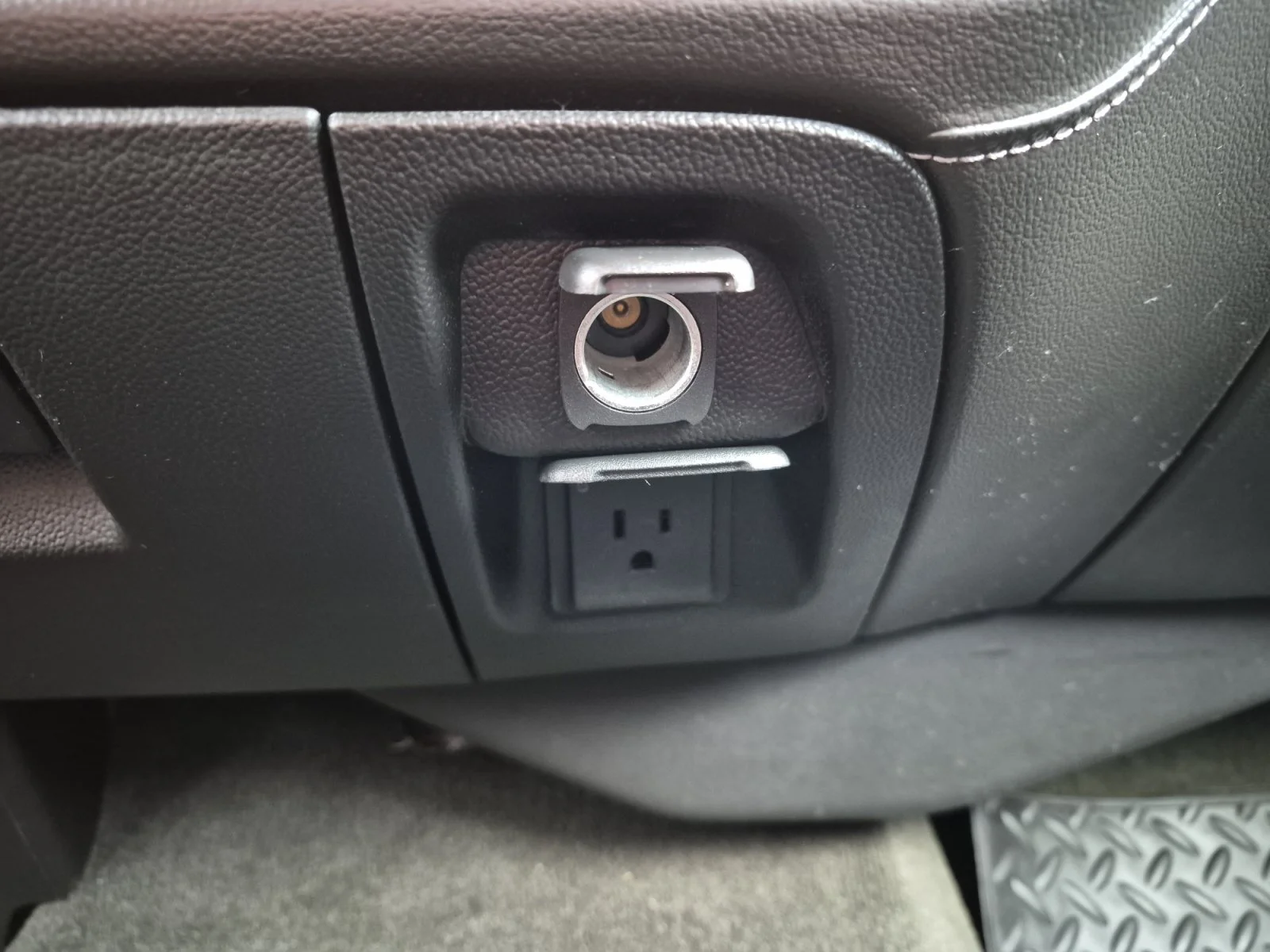 Used 2015 Light Steel Gray Metallic GMC SLE image 20