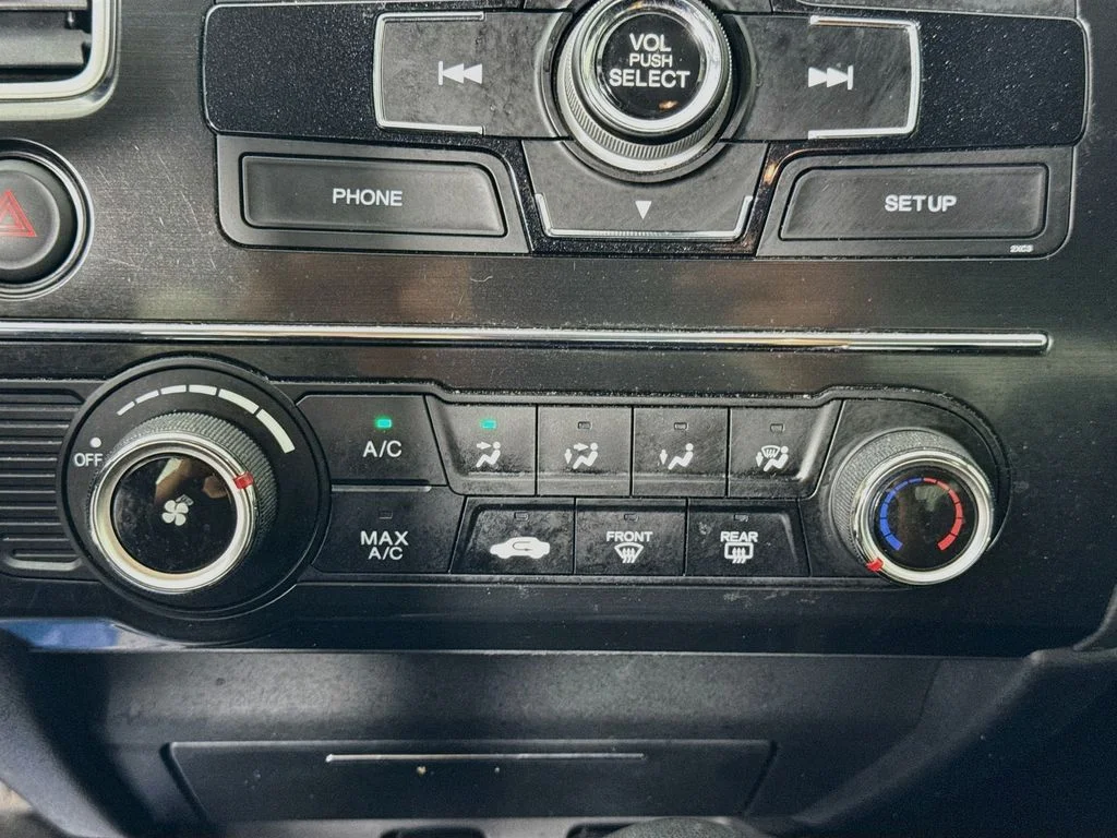 Used 2013 Silver Honda LX image 17