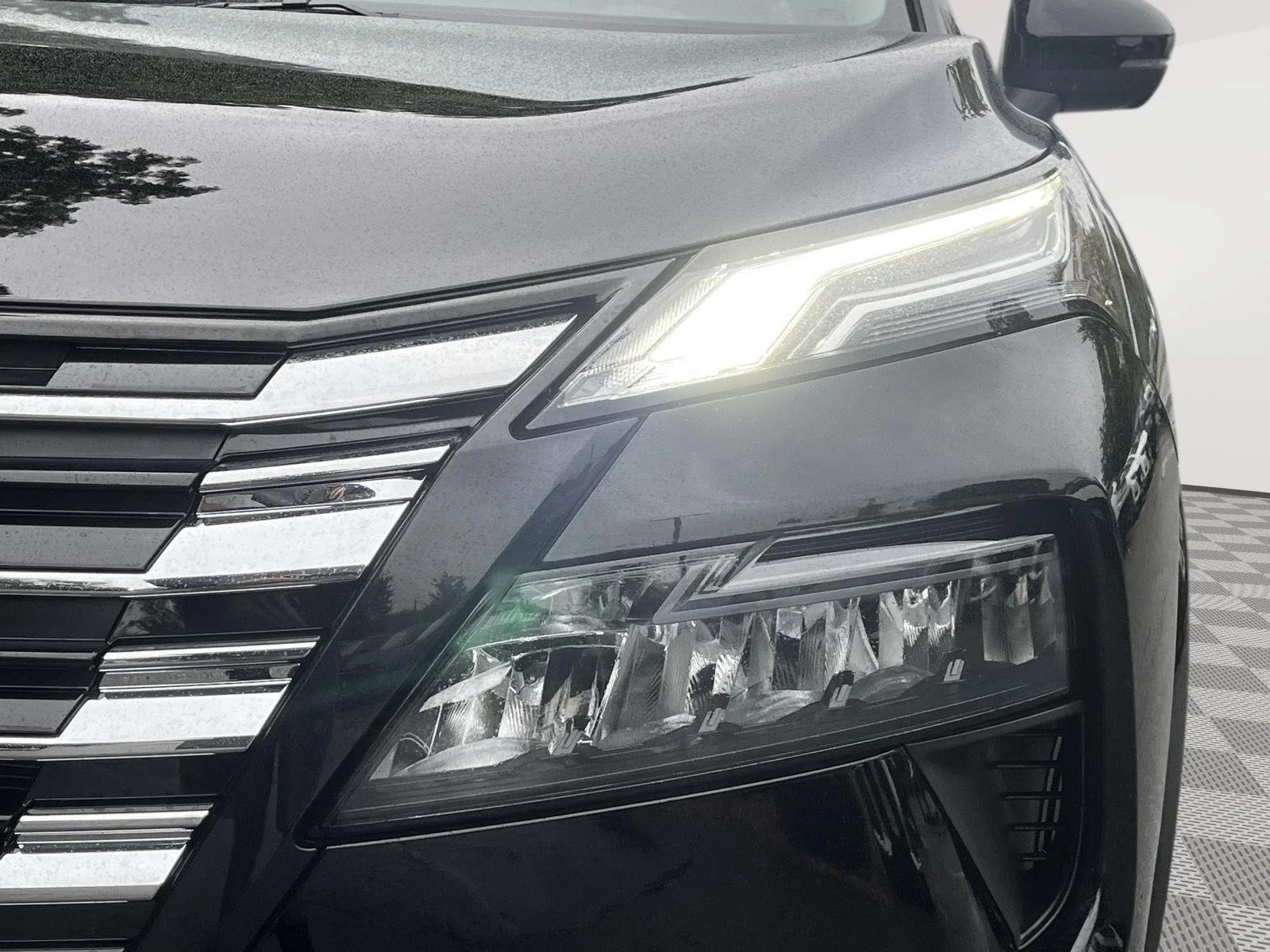 New 2026 Super Black Nissan Platinum image 12