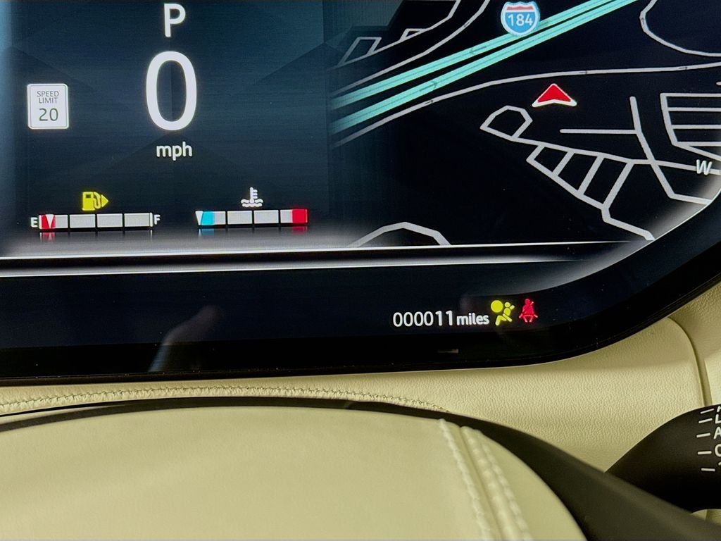 New 2026 Batumi Gold Land Rover SE image 13