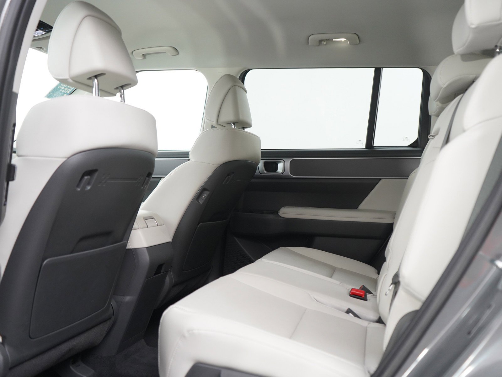 Used 2026 Hampton Gray Hyundai SEL AWD image 21