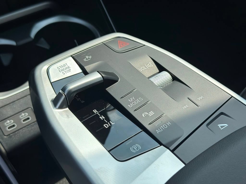 New 2026 Skyscraper Grey Metallic BMW xDrive28i image 35