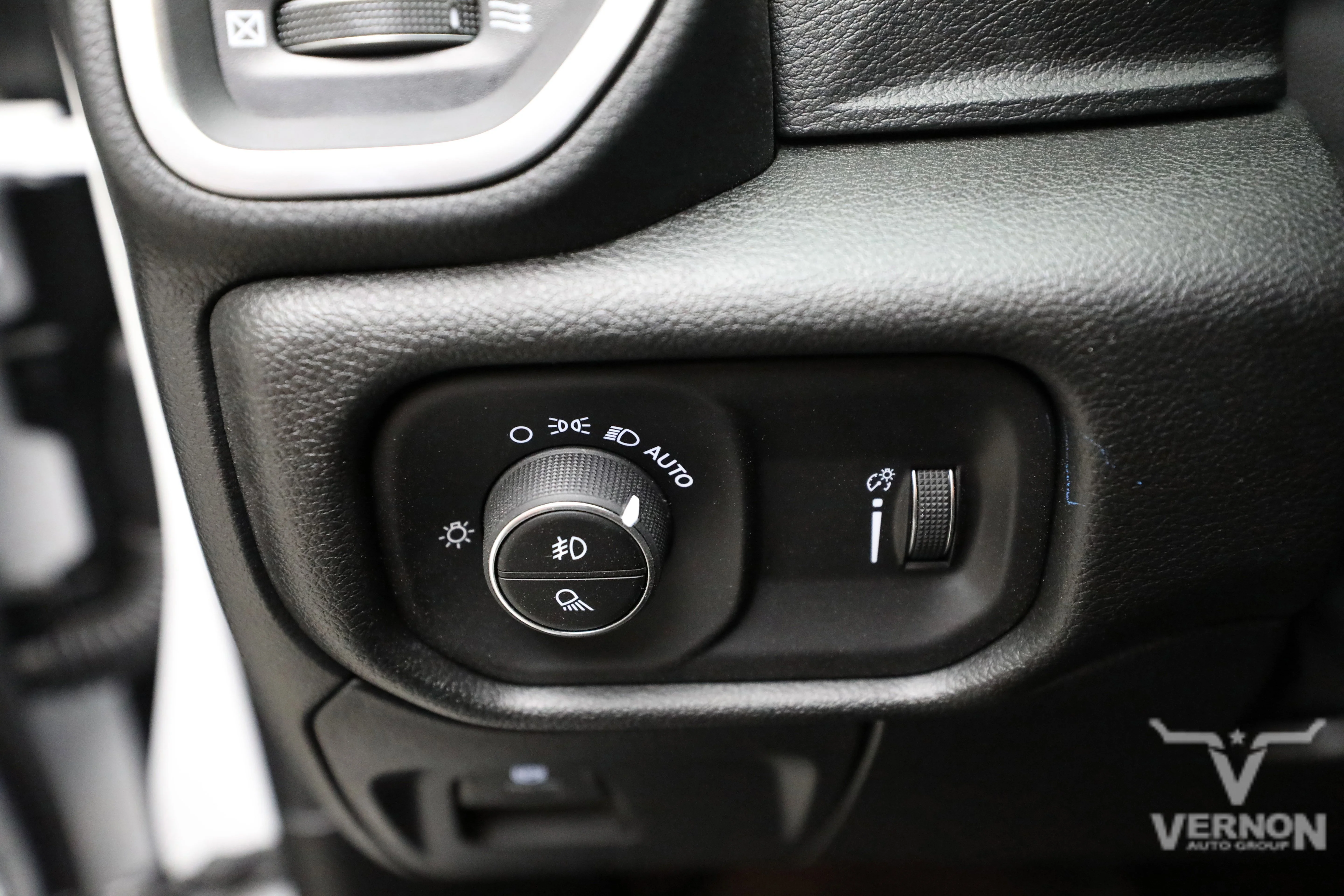 New 2026 Ram 1500 Express Crew Cab 4x4
