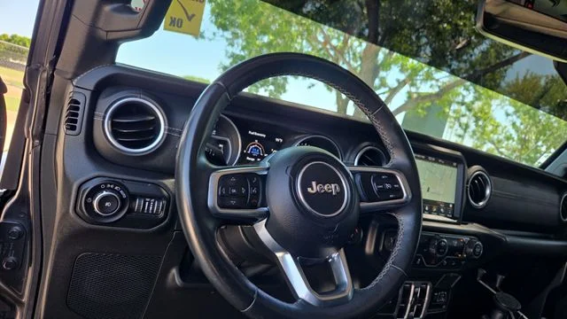 Used 2018 Gray Jeep Unlimited Sahara image 38