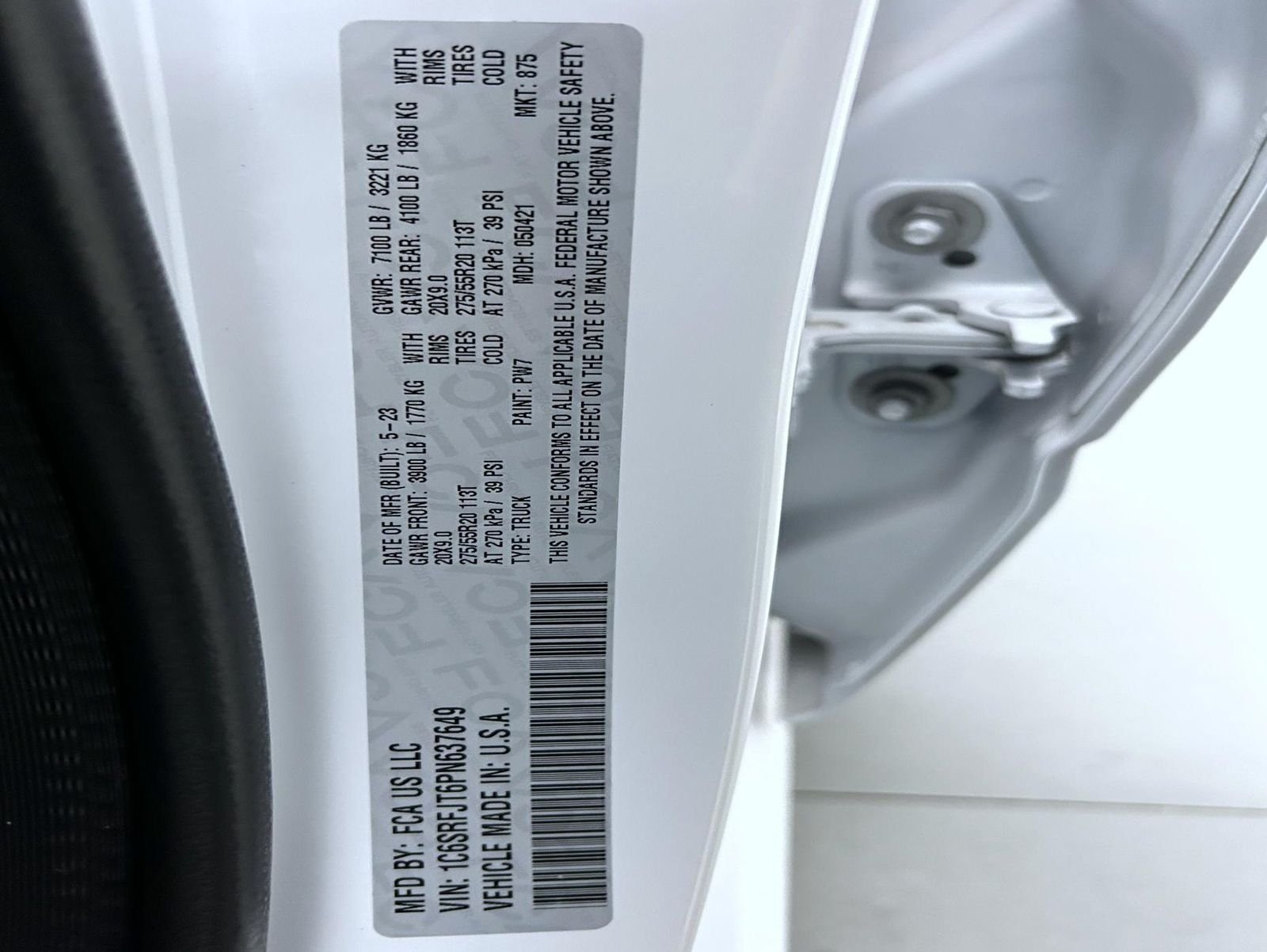 Used 2023 White Ram Laramie image 25