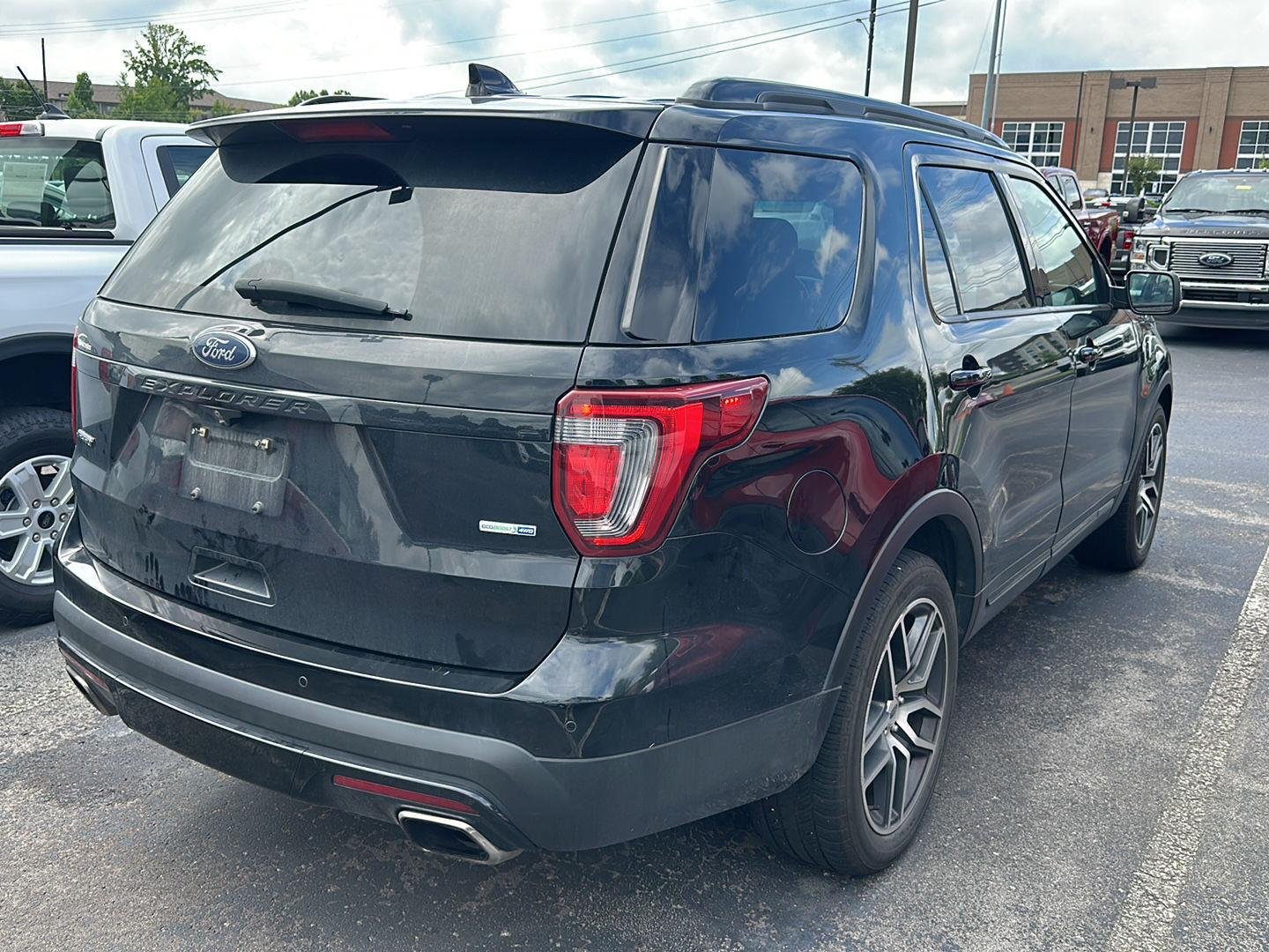 Used 2017 Shadow Black Ford Sport image 3