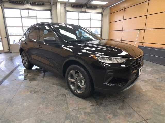 2026 Ford Escape ST-Line AWD's photo