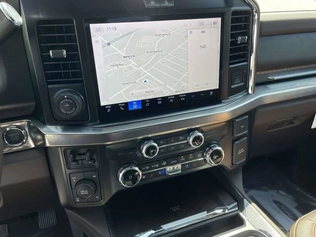 New 2026 Agate Black Metallic Ford King Ranch image 28