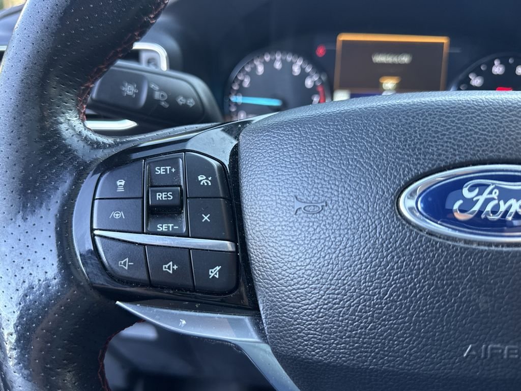 Used 2023 Gray Ford ST-Line image 22