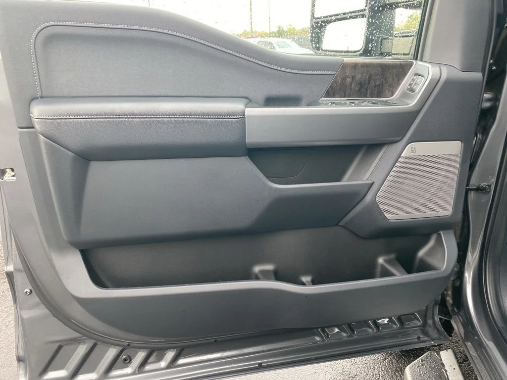 New 2026 Carbonized Gray Metallic Ford F-250® Lariat® image 10