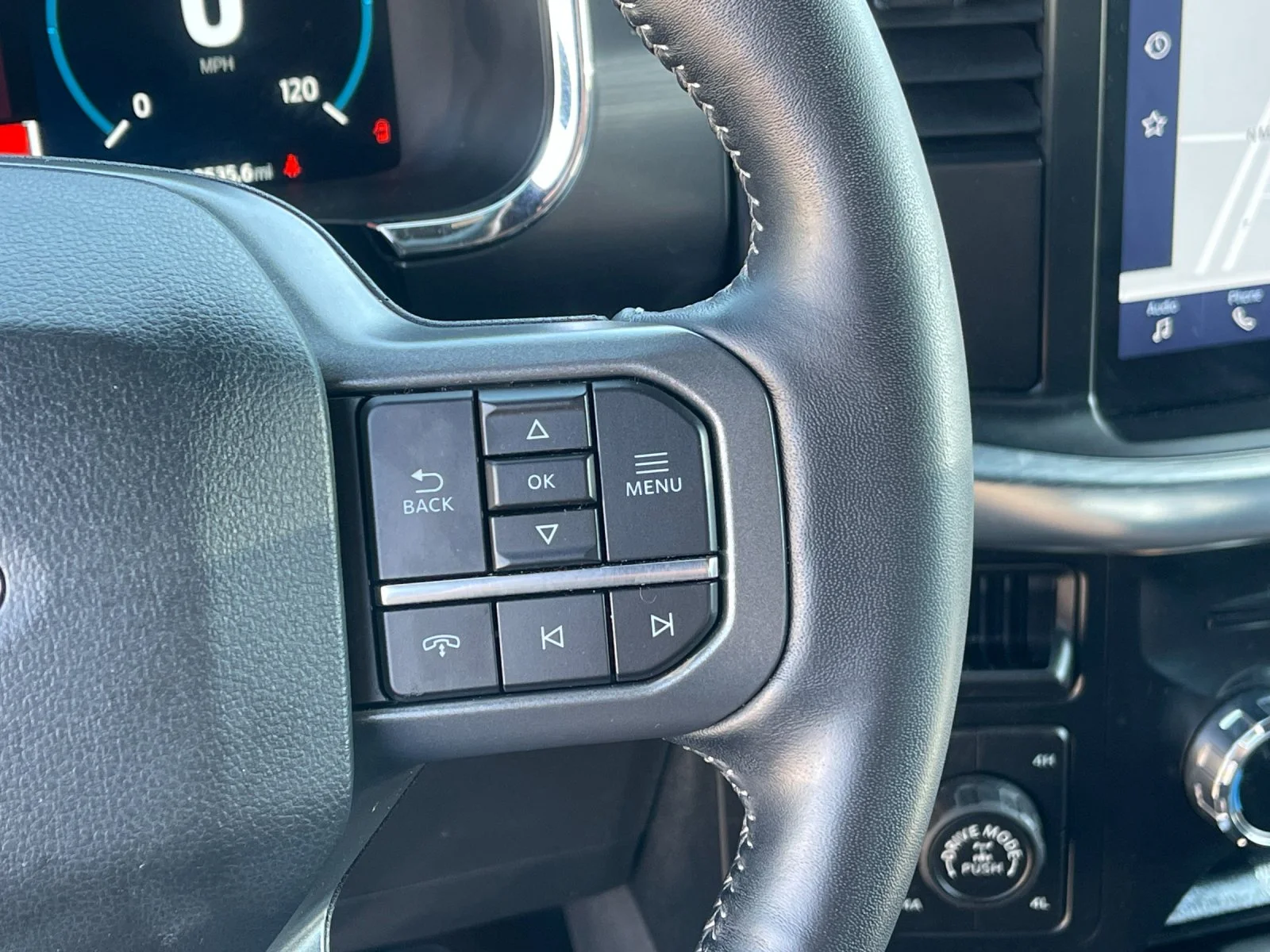 Used 2023 Gray Ford Lariat image 27