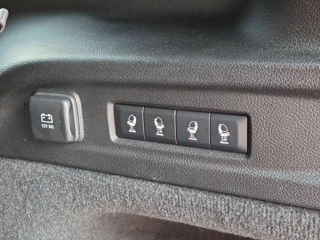 Used 2024 Silver Jeep Summit image 8