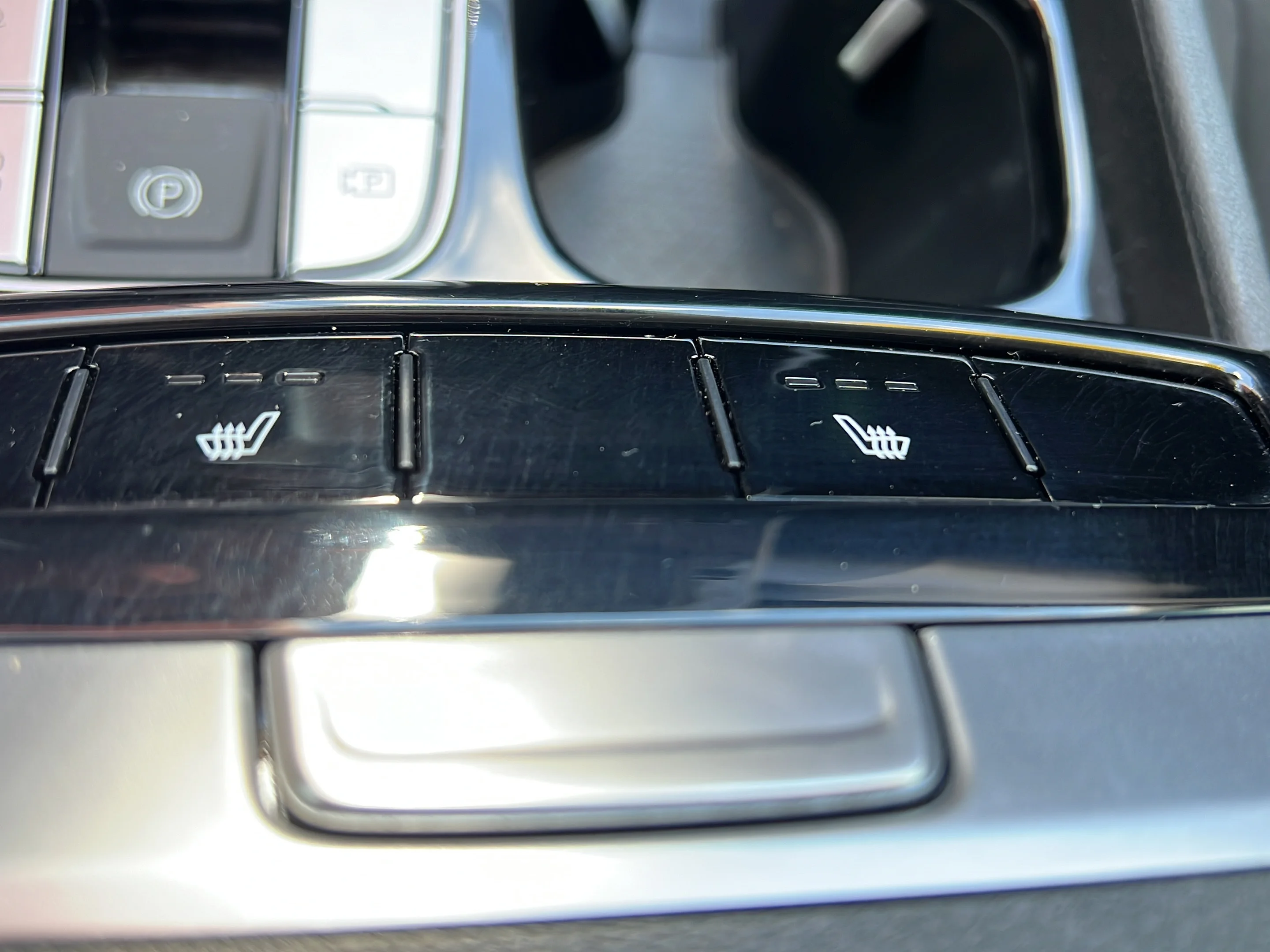 Used 2024 Shimmering Silver Hyundai SEL image 21