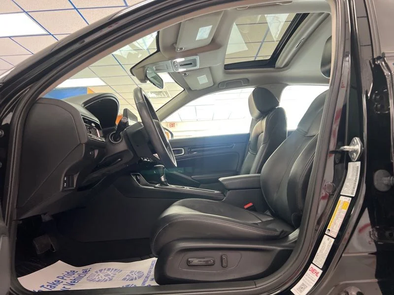 Used 2024  Honda EX-L image 18
