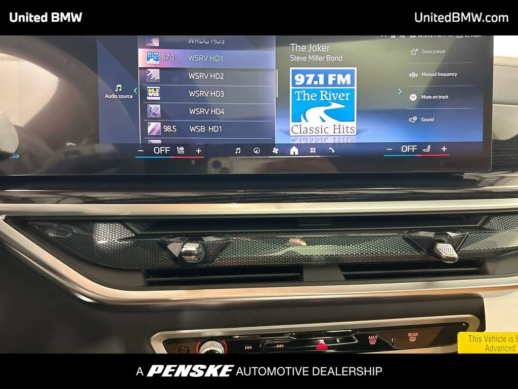 Used 2026 Manhattan Green Metallic BMW xDrive40i image 16