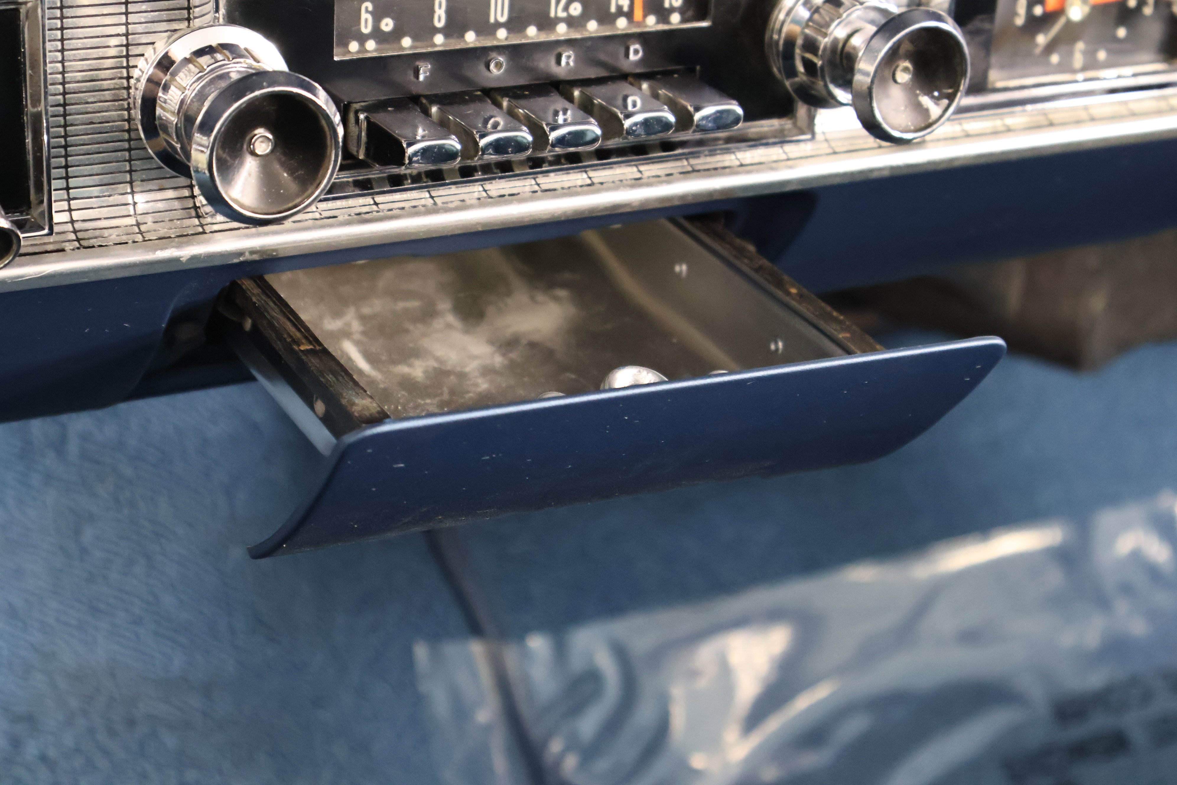 Used 1963 White Ford  image 50