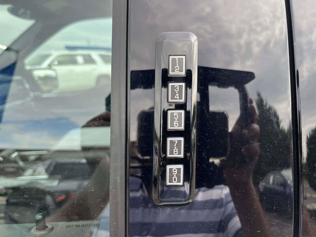 Used 2023 White Ford XLT image 11