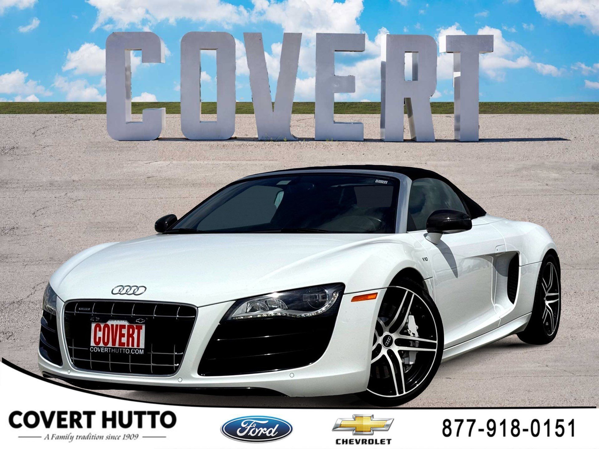 2011 Audi R8 5.2 Spyder quattro R tronic's photo