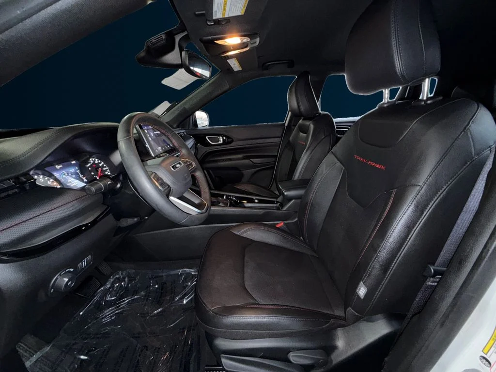 Used 2025 White Jeep Trailhawk image 10
