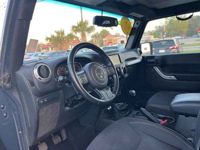 Used 2016 Black Jeep Unlimited Rubicon image 6