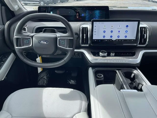 New 2026 Gray Ford Platinum image 10