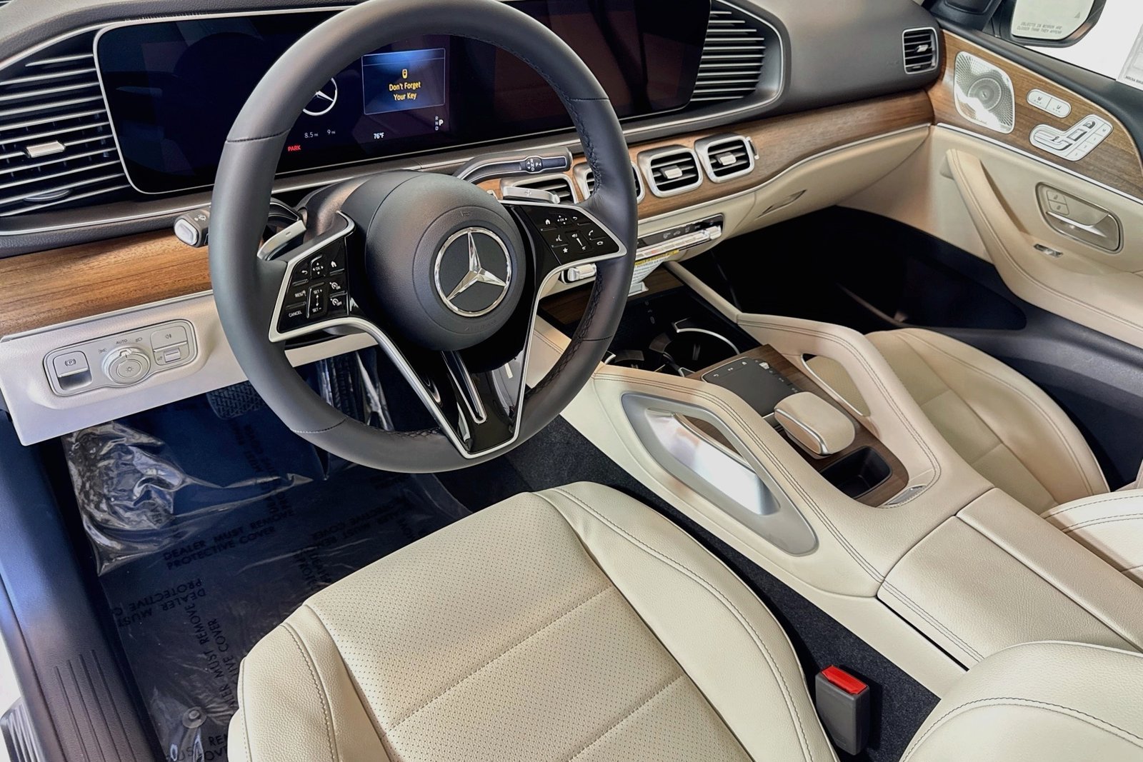 New 2026 Polar White Mercedes-Benz GLE 450 image 9