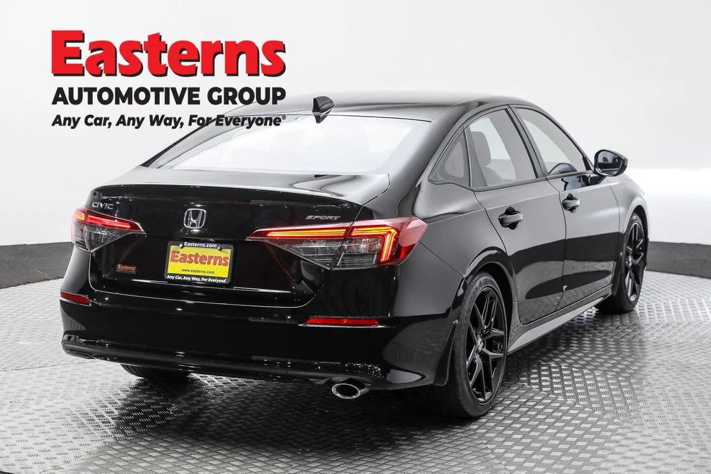 Used 2025 Black Honda Sport image 5
