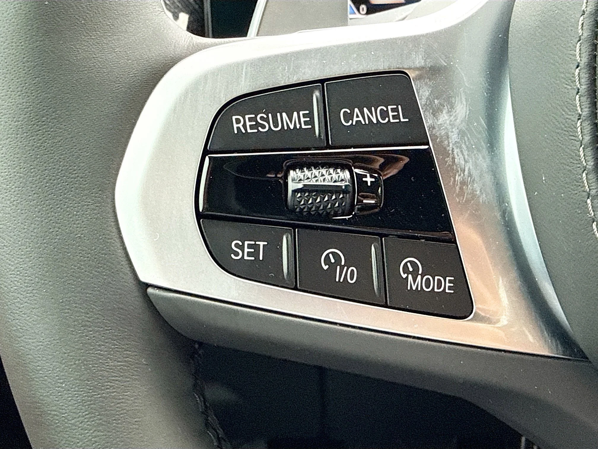 New 2026 Black Sapphire Metallic BMW xDrive50e image 37