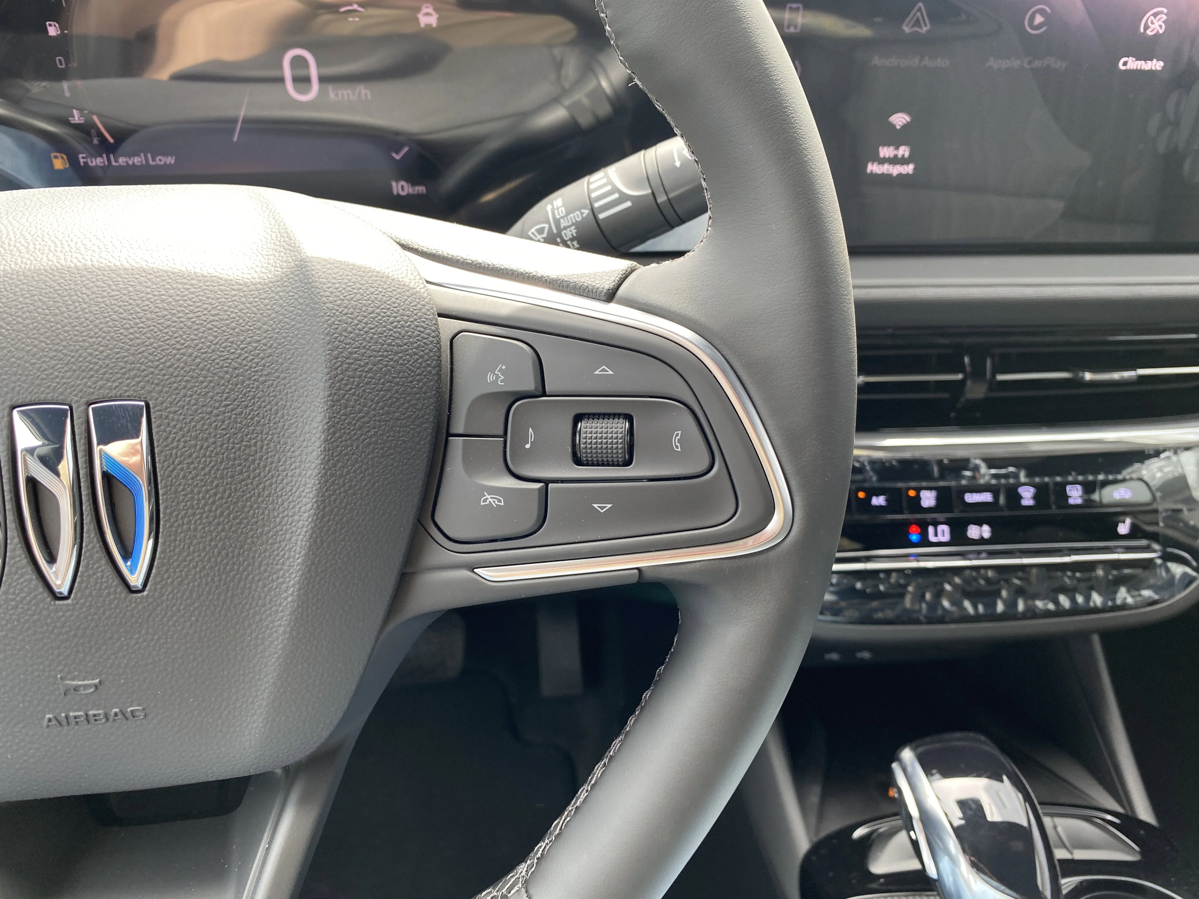 New 2026 EBONY TWILIGHT METALLIC Buick Avenir image 18