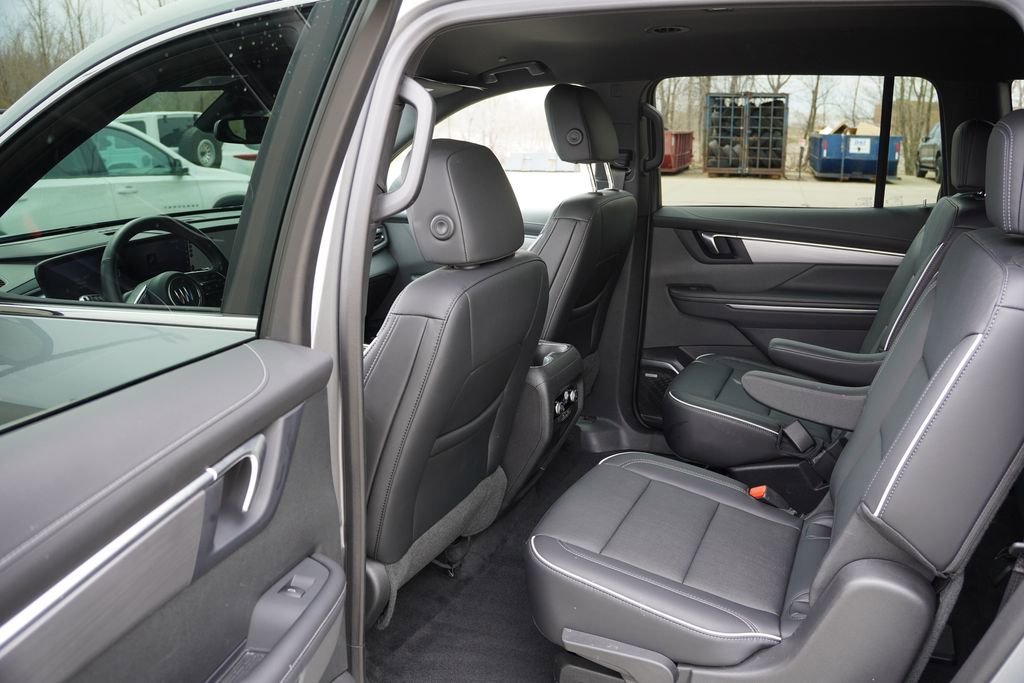 2025 Buick Enclave Preferred - Photo 16
