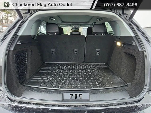 Used 2022 Black Metallic Lincoln Standard image 16