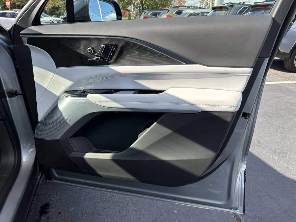 2026 Cadillac LYRIQ Premium Sport - Photo 8