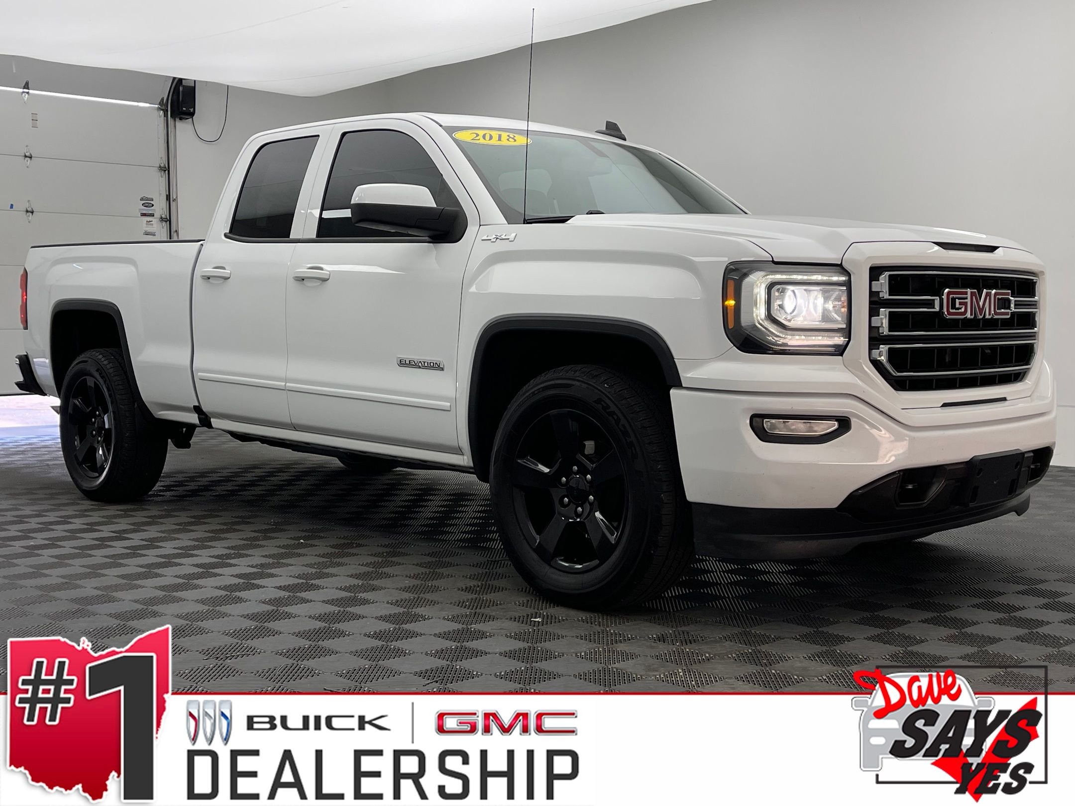 Used 2018 Summit White GMC Base image 1