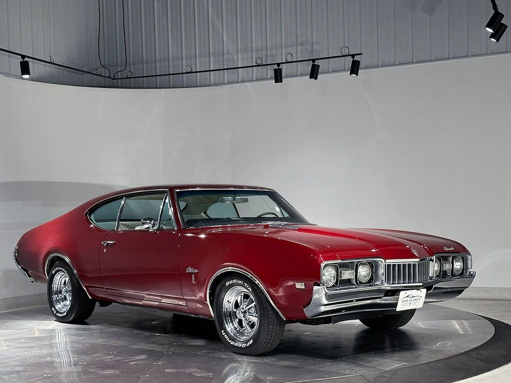 Used 1968 Red Oldsmobile Supreme image 85