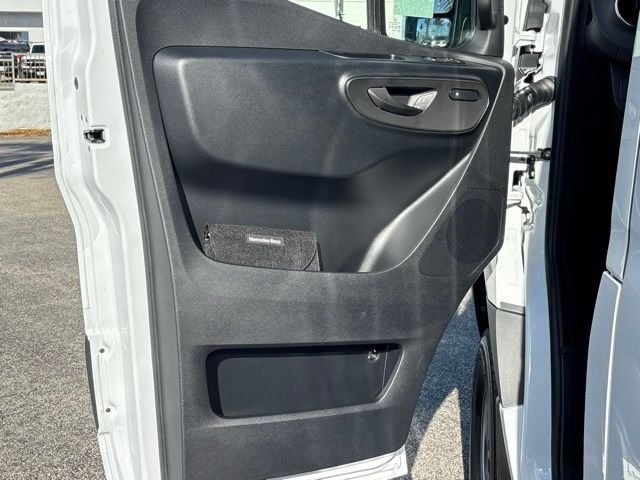 New 2026 Arctic White Mercedes-Benz Cargo 144 WB image 14
