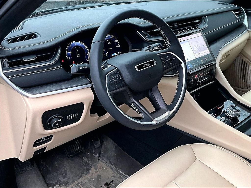 Used 2024 Black Jeep Limited image 8