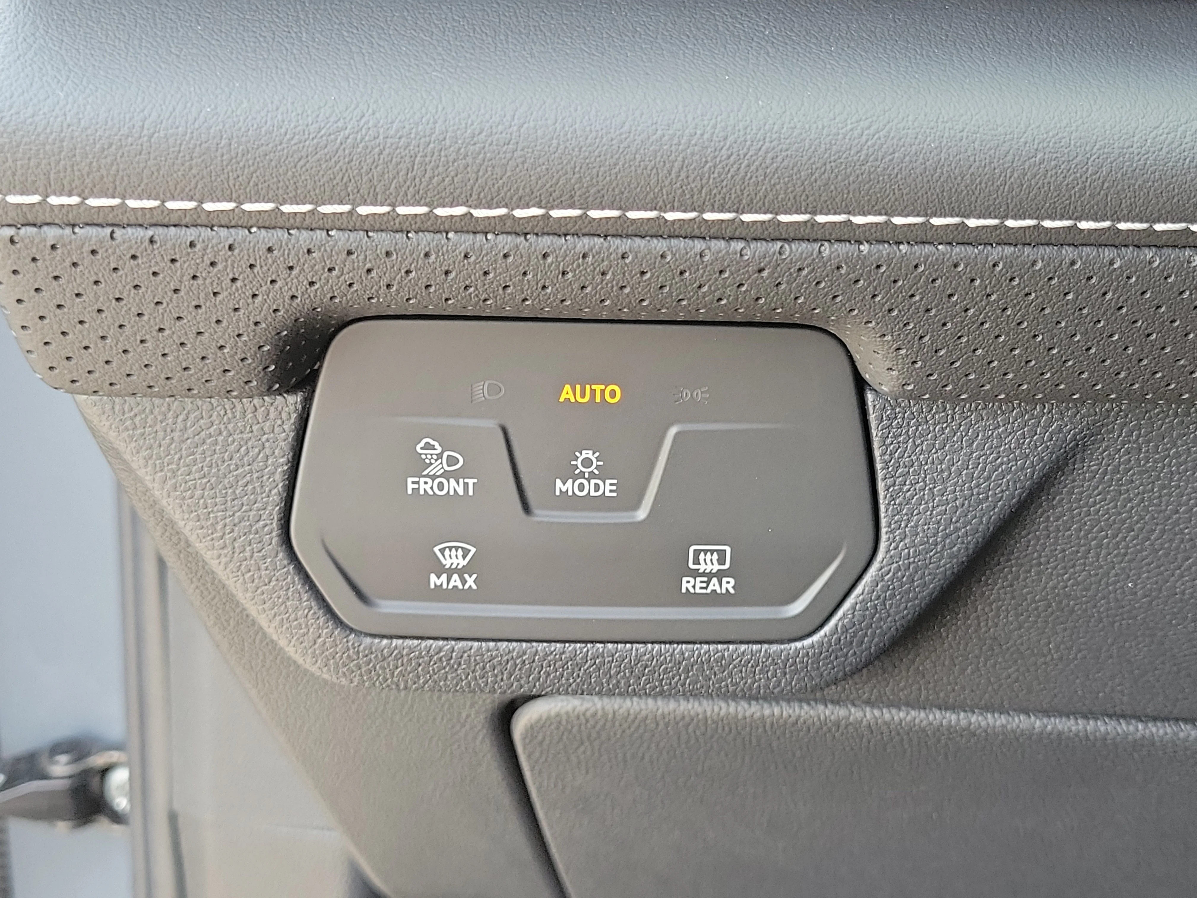New 2026 Gray Volkswagen 2.0T SE w/Technology image 20