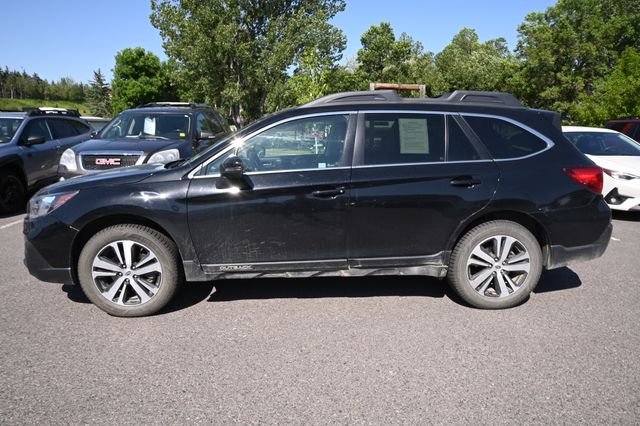 Used 2019 Black Subaru 2.5i image 2