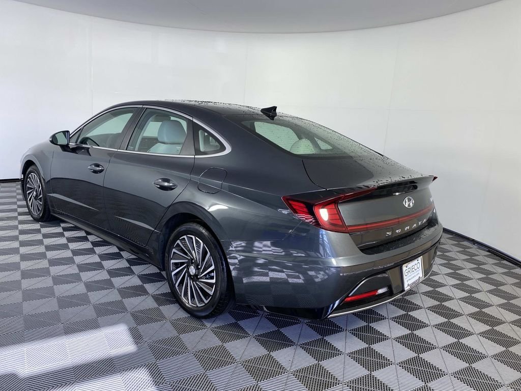 Used 2023 Gray Hyundai SEL image 6