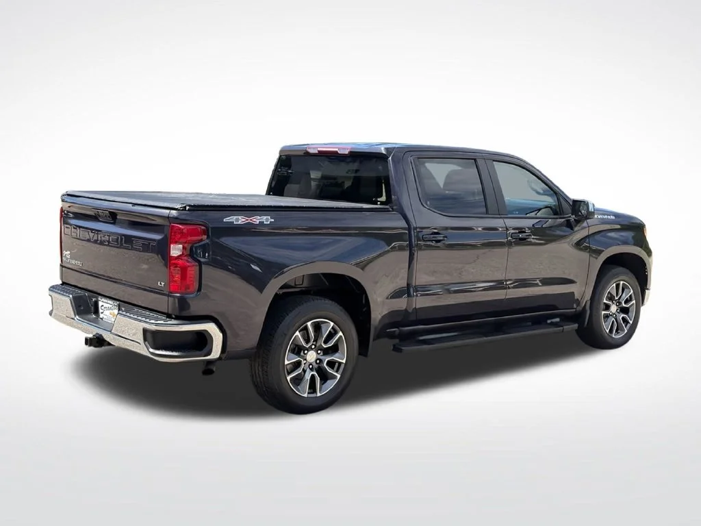 2023 Chevrolet Silverado 1500 LT - Photo 6